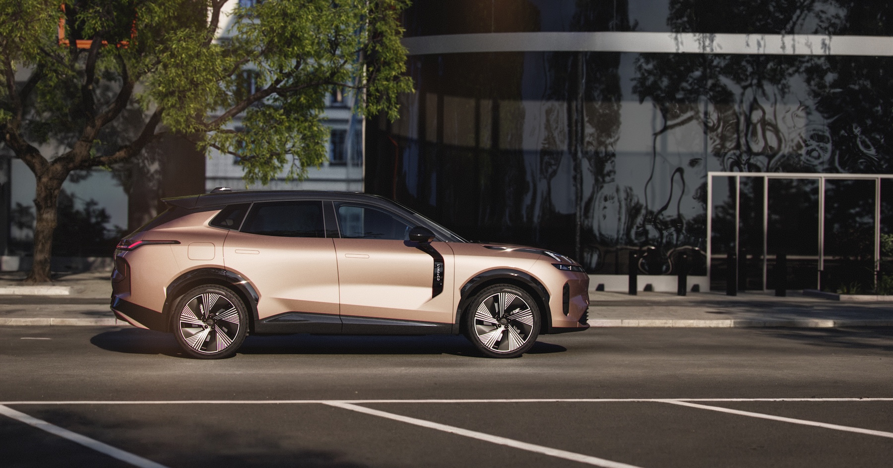 Lynk & Co 08